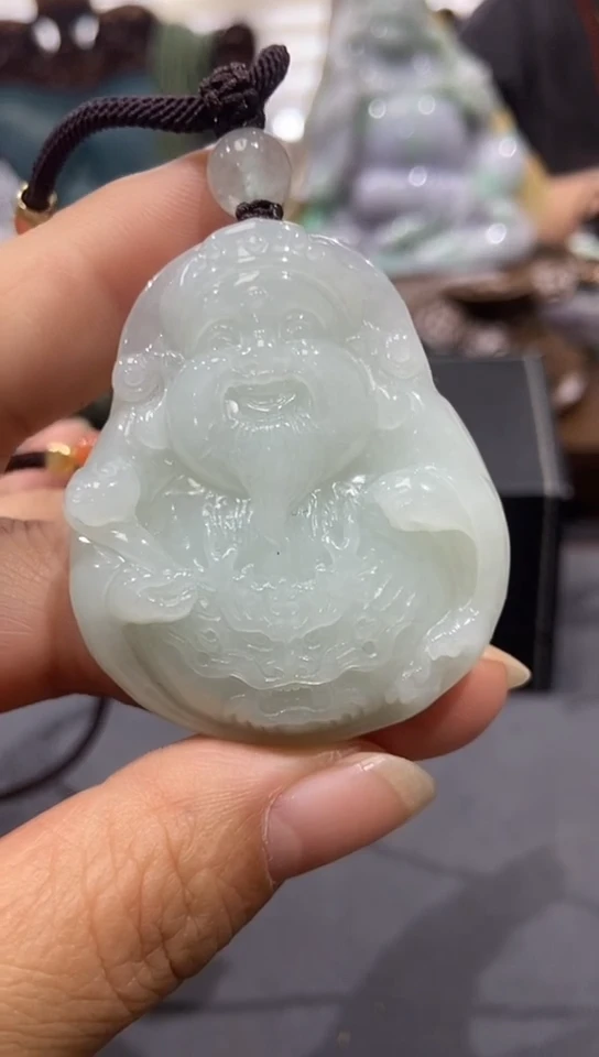 翡翠未镶嵌颈饰超*吊坠