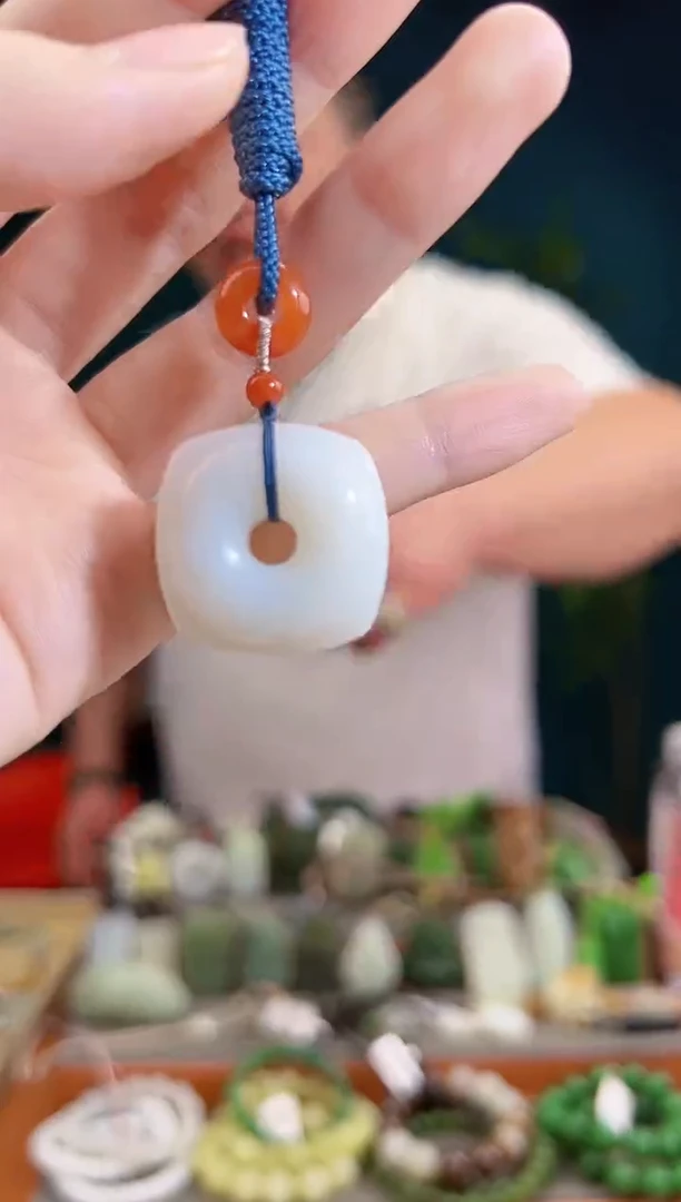 颈饰未镶嵌和田玉多样性发货 拍一单发一个