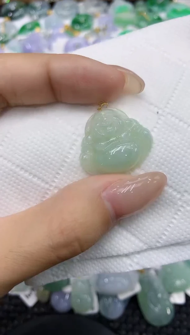 翡翠18K金镶嵌颈饰111111111111