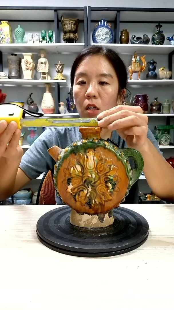 经典精美复古风格瓷器