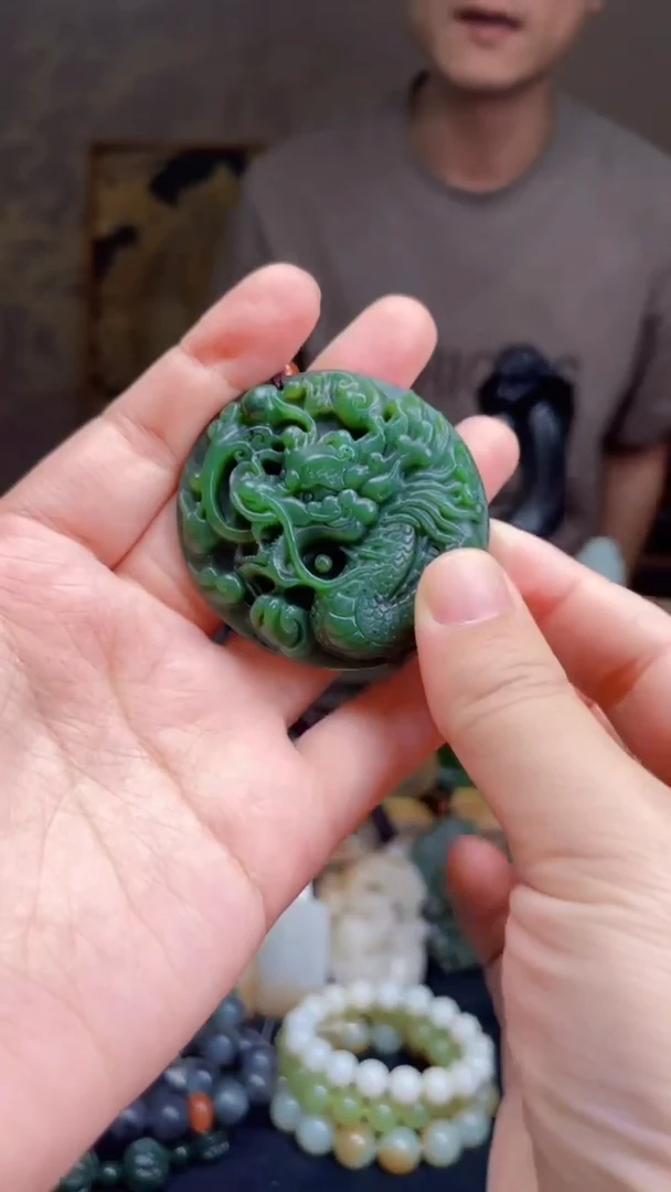 和田玉未镶嵌挂件龙