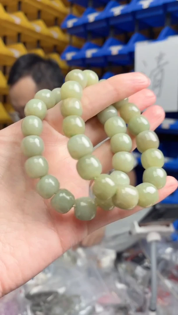 未镶嵌手串和田玉964