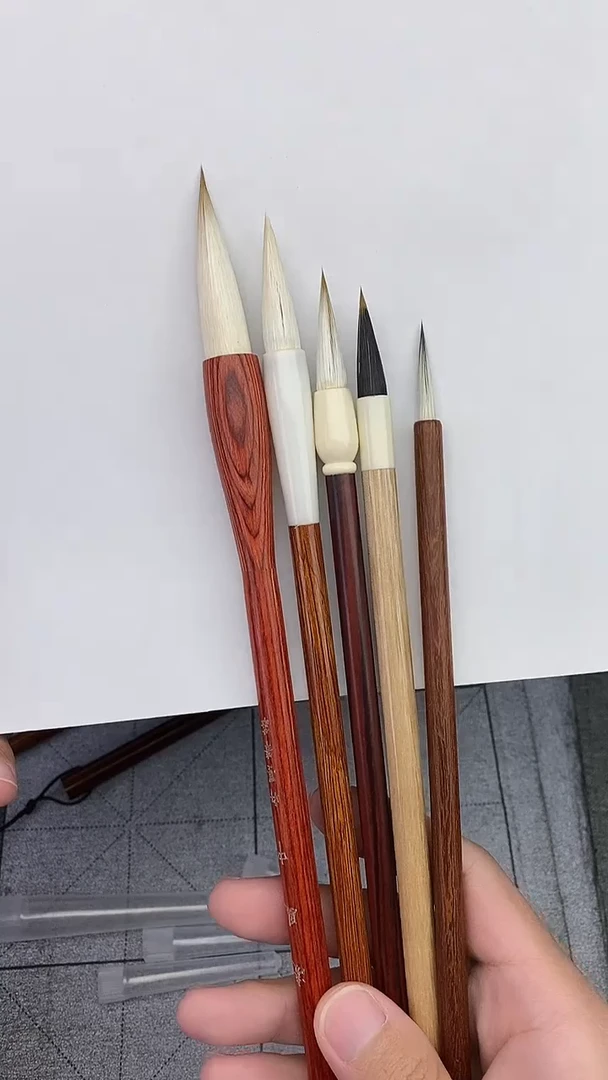 直播间指定链接，发5支毛笔+1瓶100克墨汁，国画套装