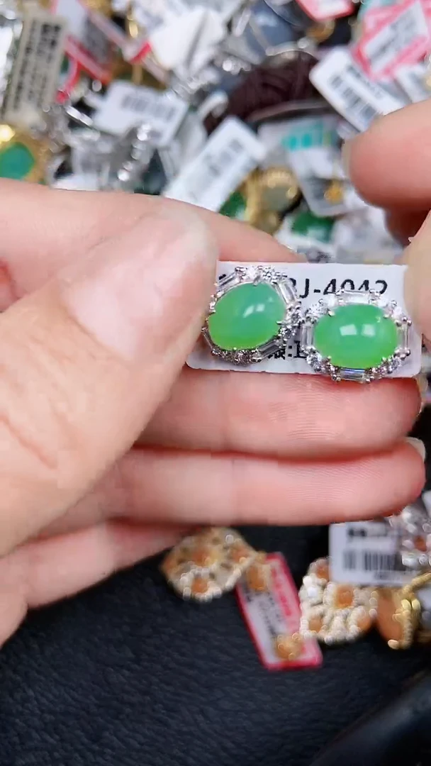 颈饰银S925镶嵌翡翠471