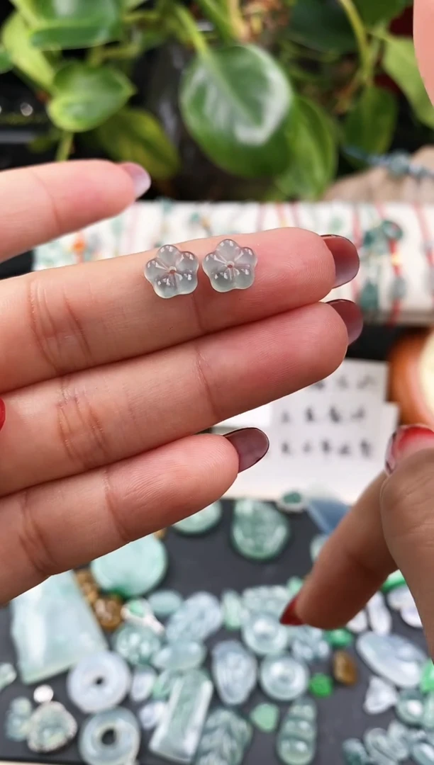 【闪购商品】翡翠戒指未镶嵌小花