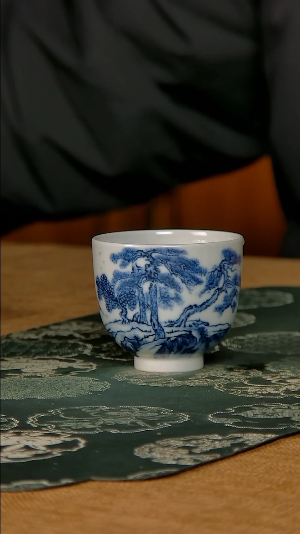 【闪购商品】景德镇莹焰堂山水主人杯