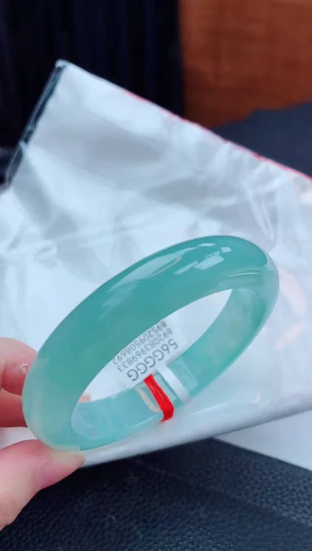 翡翠手镯未镶嵌缅甸天然翡翠A货手镯