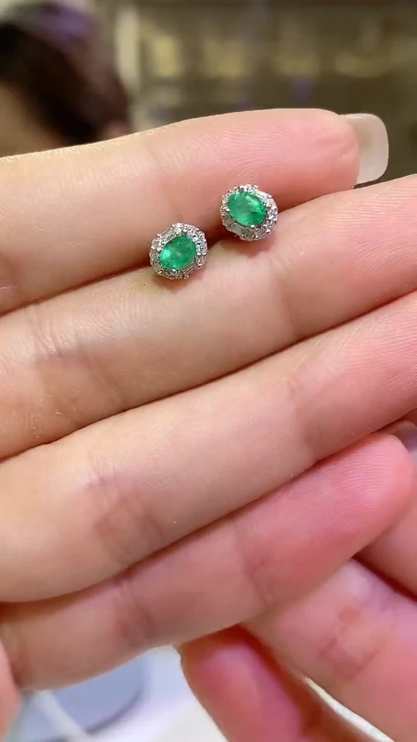 银S925镶嵌耳饰祖母绿043ZB1029产品一个