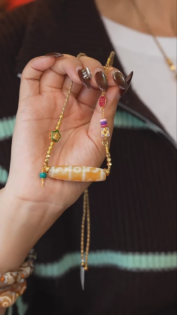 玛瑙/玉髓项链未镶嵌嫩色莲师三眼项链