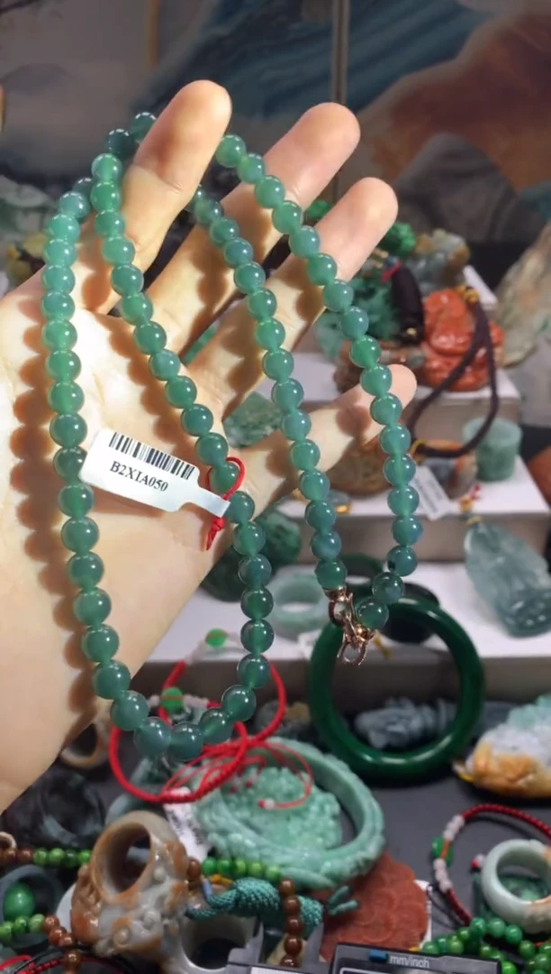 颈饰未镶嵌翡翠天然A货翡翠