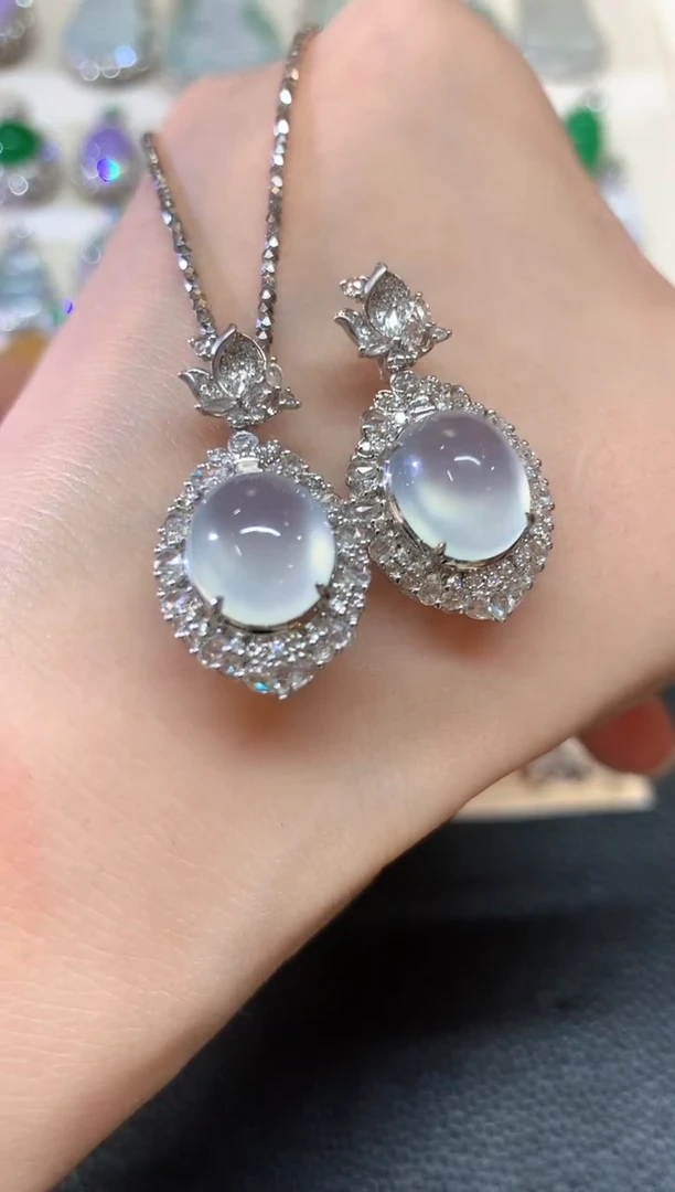 翡翠18K金镶嵌吊坠(不含链)b149   多样性一件发货