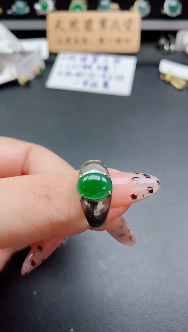 银S925镶嵌戒指翡翠1