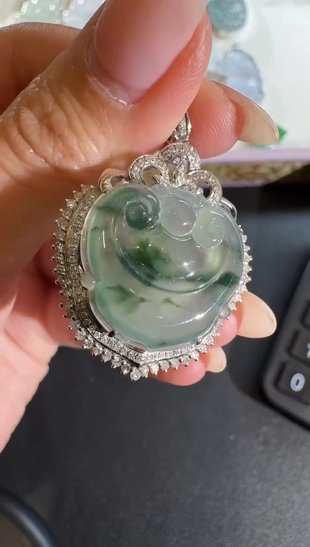 【闪购商品】翡翠吊坠(不含链)18K金镶嵌【源头工厂】钻石镶嵌
