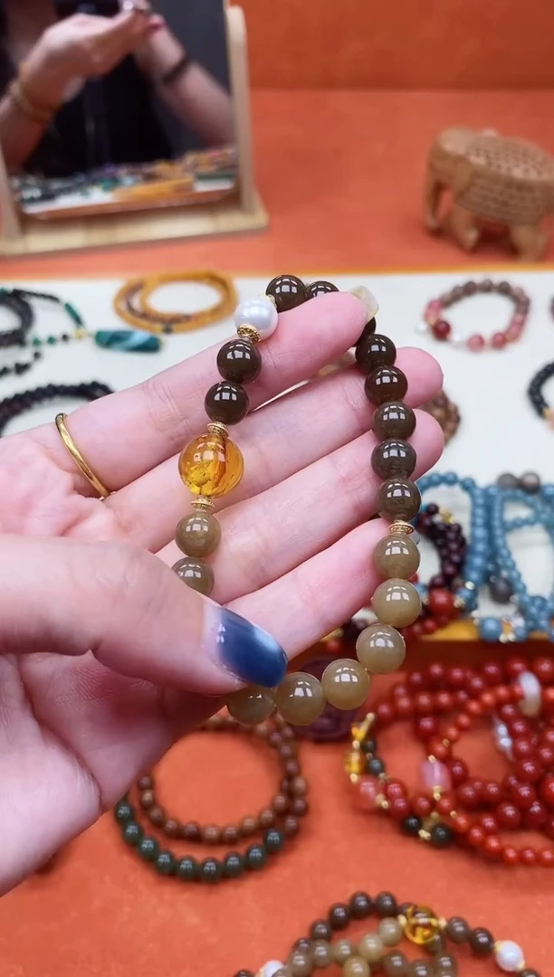 手链未镶嵌和田玉（糖玉）单圈和田渐变且末糖手串