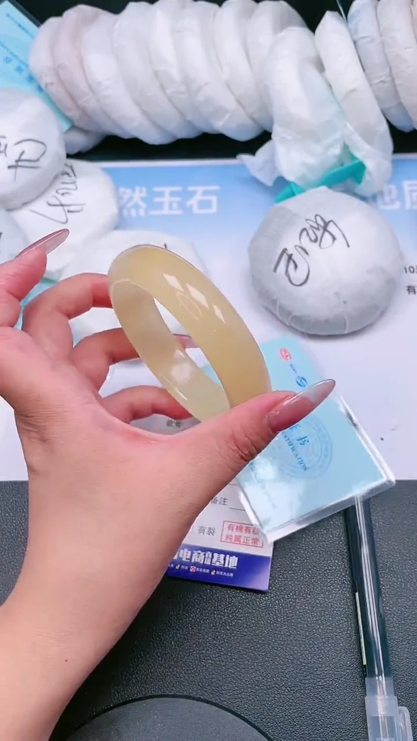 未镶嵌手镯石英质玉18T99-60
