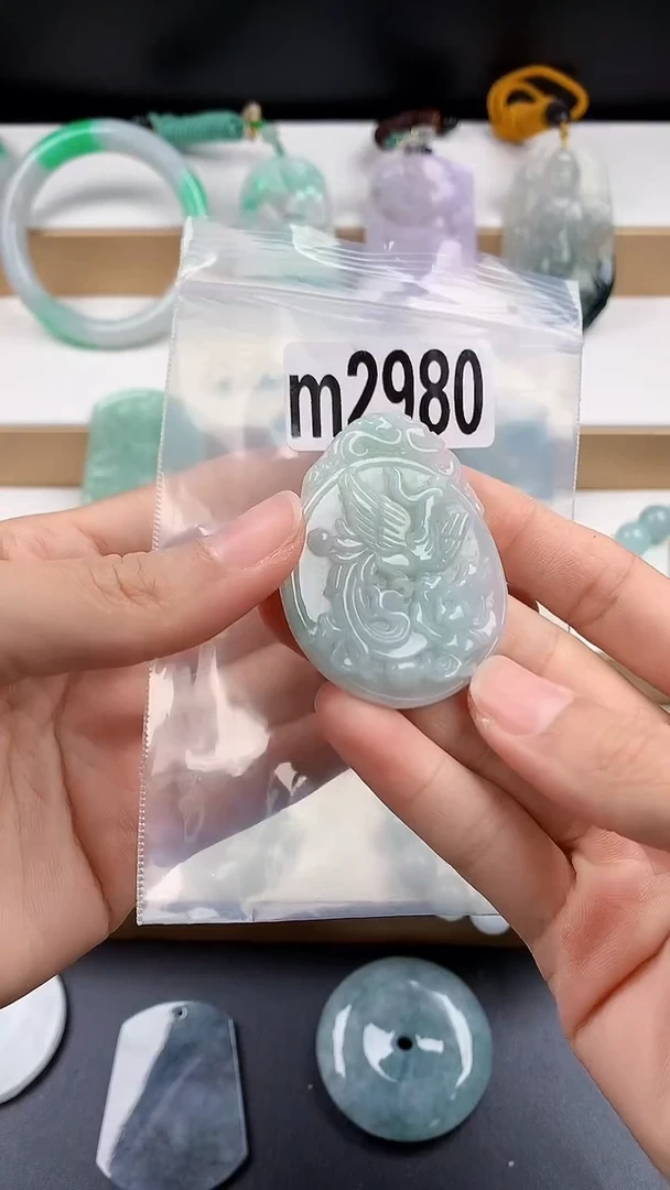 颈饰未镶嵌翡翠天然翡翠吊坠挂件