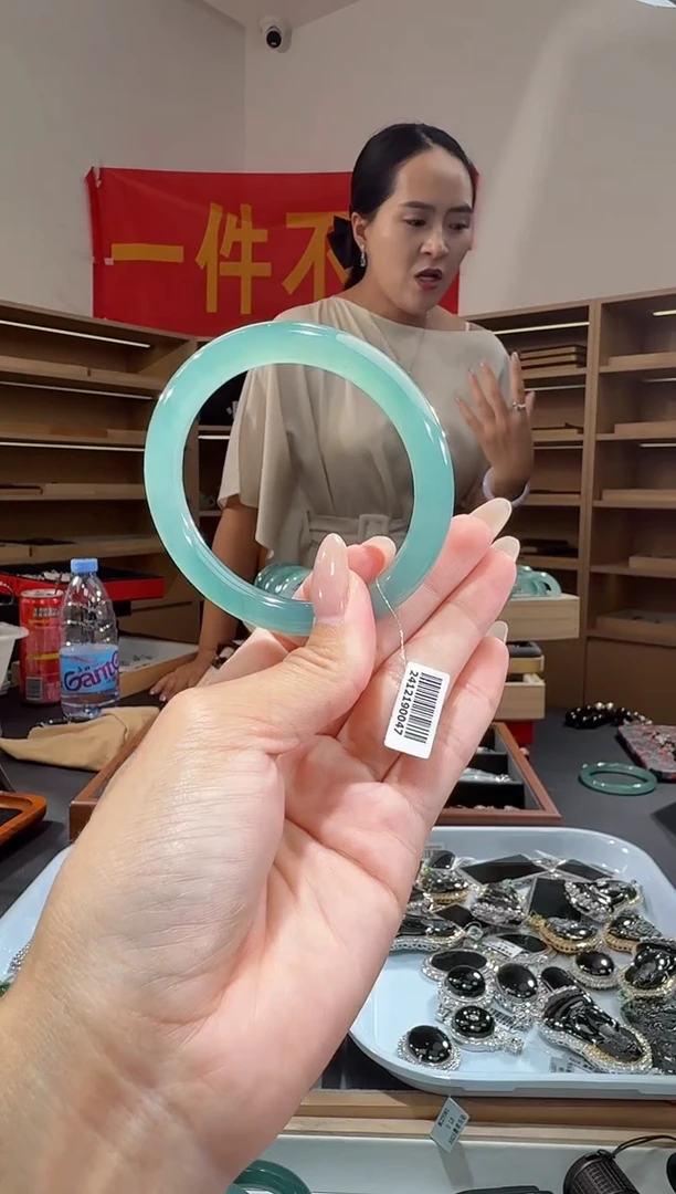未镶嵌手镯翡翠55.5圈
