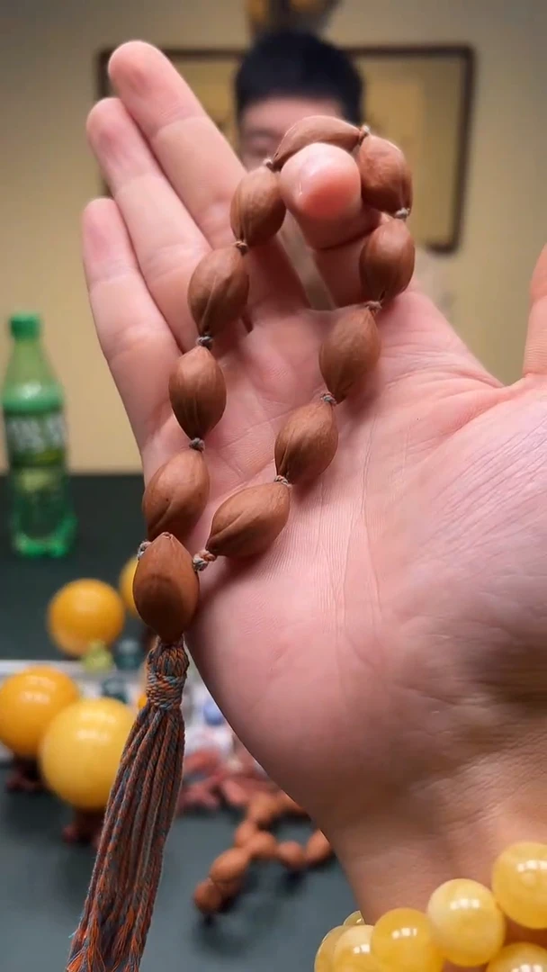 【闪购商品】橄榄核手串13mm左右 橄榄核铁核手持