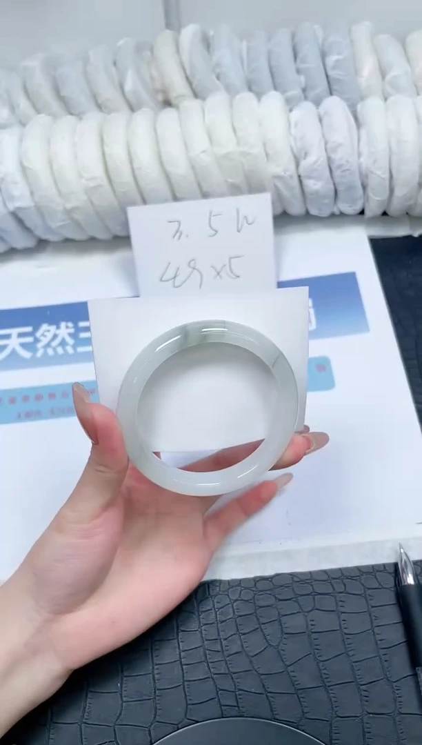 【闪购商品】石英质玉手镯未镶嵌T308-58.6