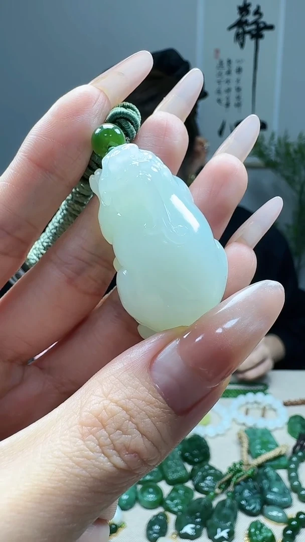 未镶嵌和田玉挂件1