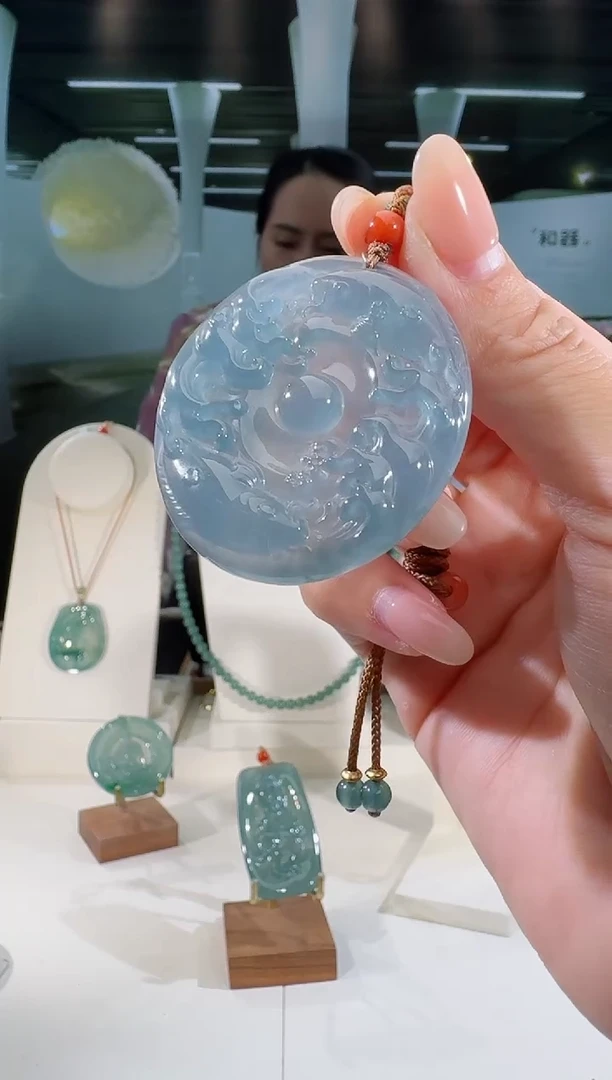 翡翠未镶嵌吊坠(不含链)乾坤鱼多样性发一
