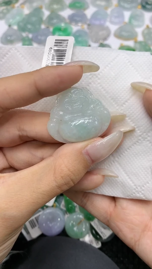 颈饰18K金镶嵌翡翠111111111111