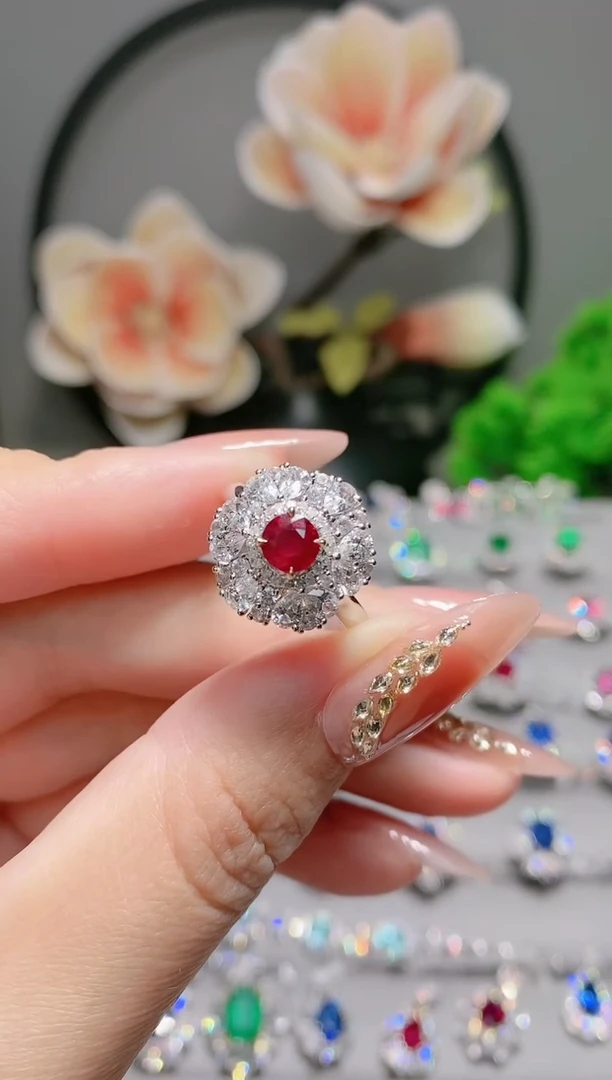 18K金镶嵌18K金戒指红宝石.