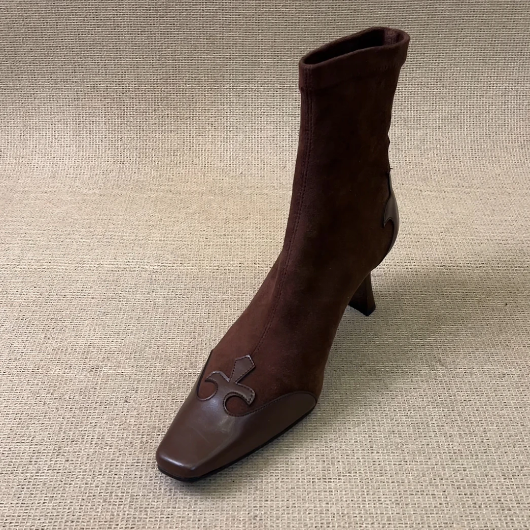 RubyL/6.5cm法式时尚气质百搭拼接绒面方头细跟弹力瘦瘦靴女款