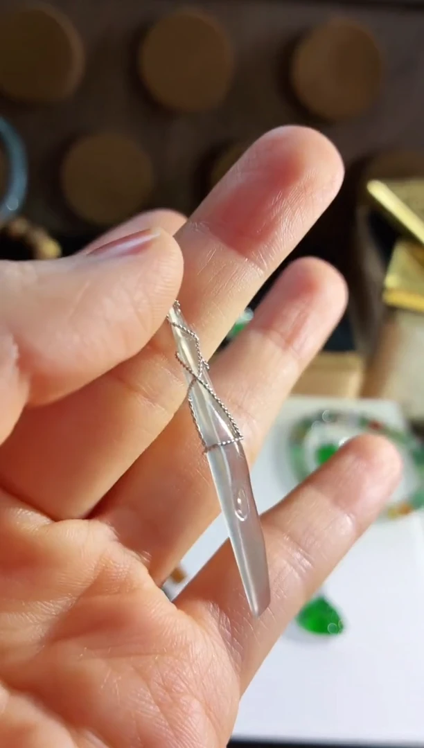 吊坠(不含链)18K金镶嵌翡翠吊坠