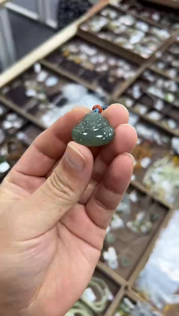 颈饰未镶嵌和田玉财神