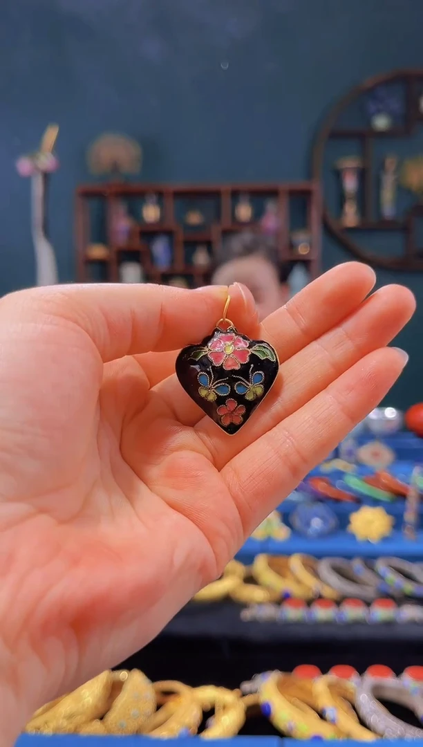 【闪购商品】非遗绝技 景泰蓝心形吊坠 黑