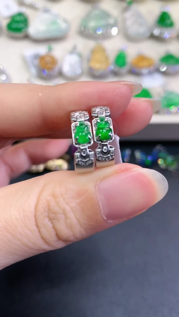 【闪购商品】翡翠耳饰18K金镶嵌C16