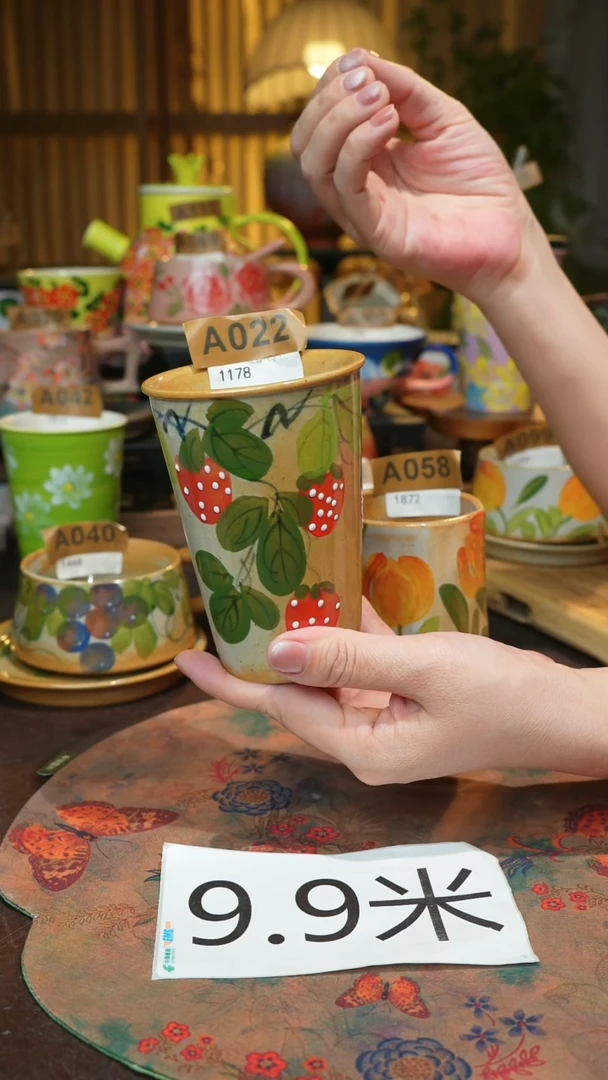 陶瓷景德镇高温釉下手绘陶瓷