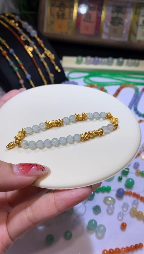 【闪购商品】定制翡翠未镶嵌白冰手串