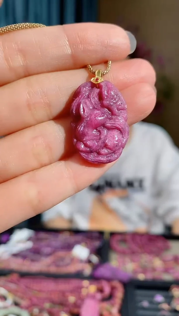 18K金镶嵌吊坠(不含链)红宝石255