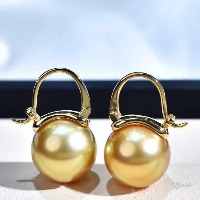 智润海水珍珠18K金茶壶款 南洋金珠 正圆 无暇