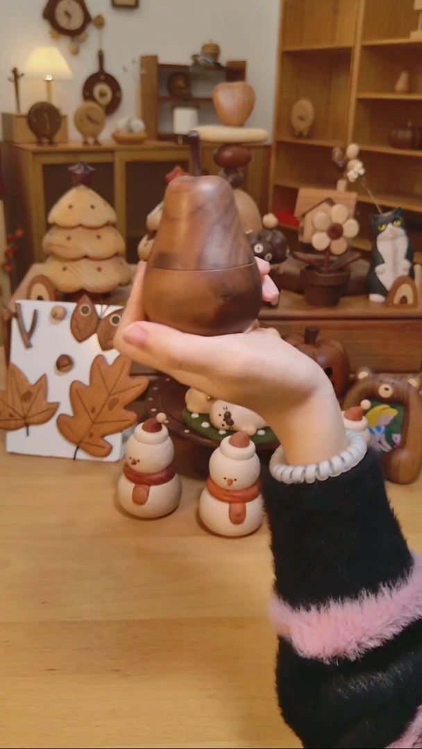 木558黑胡桃梨子牙签罐