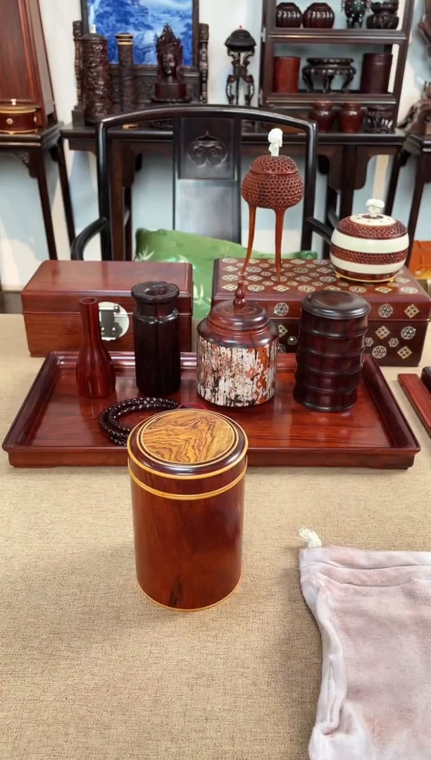 紫檀木类成套家具茶叶罐