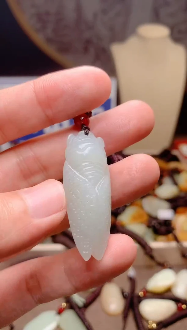 和田玉未镶嵌颈饰1