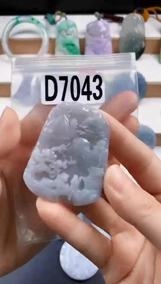 颈饰未镶嵌翡翠天然翡翠吊坠挂件