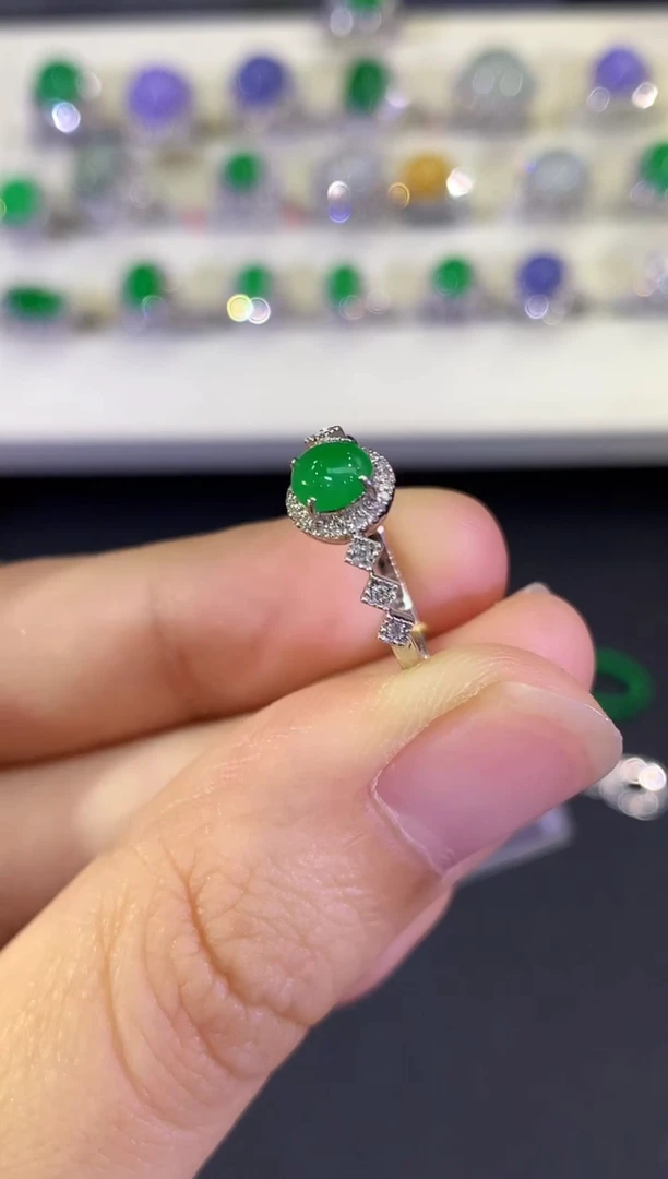 18K金镶嵌戒指翡翠B27