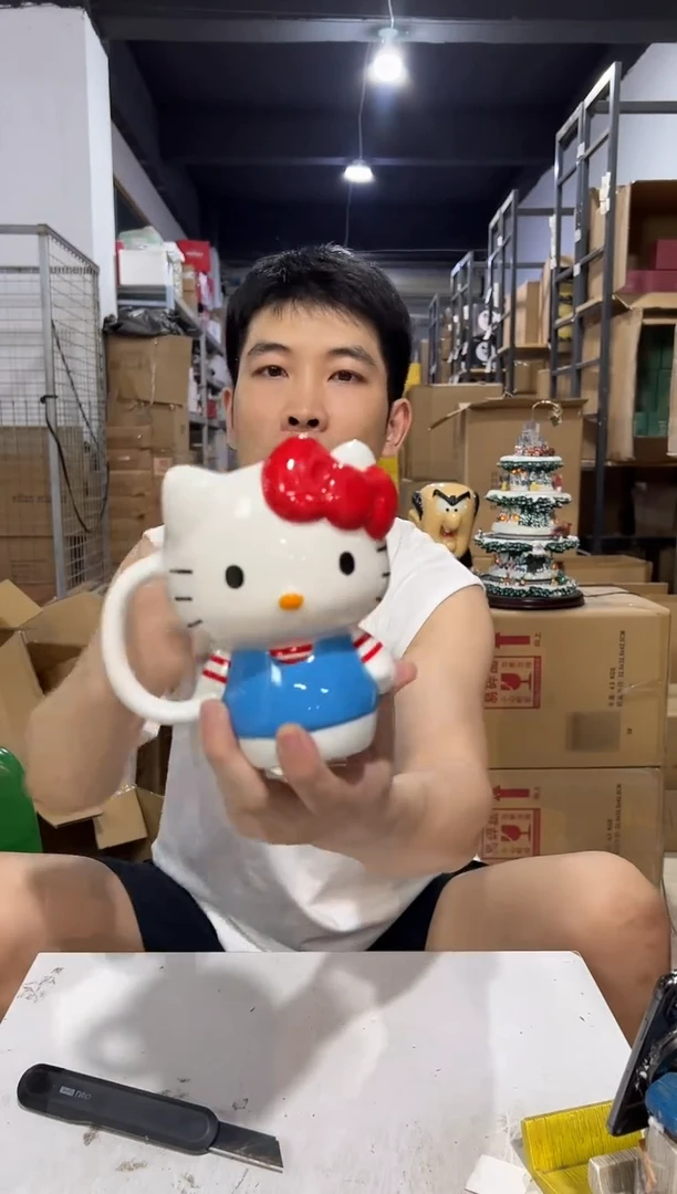 瓷片条纹kt全身杯 陶瓷
