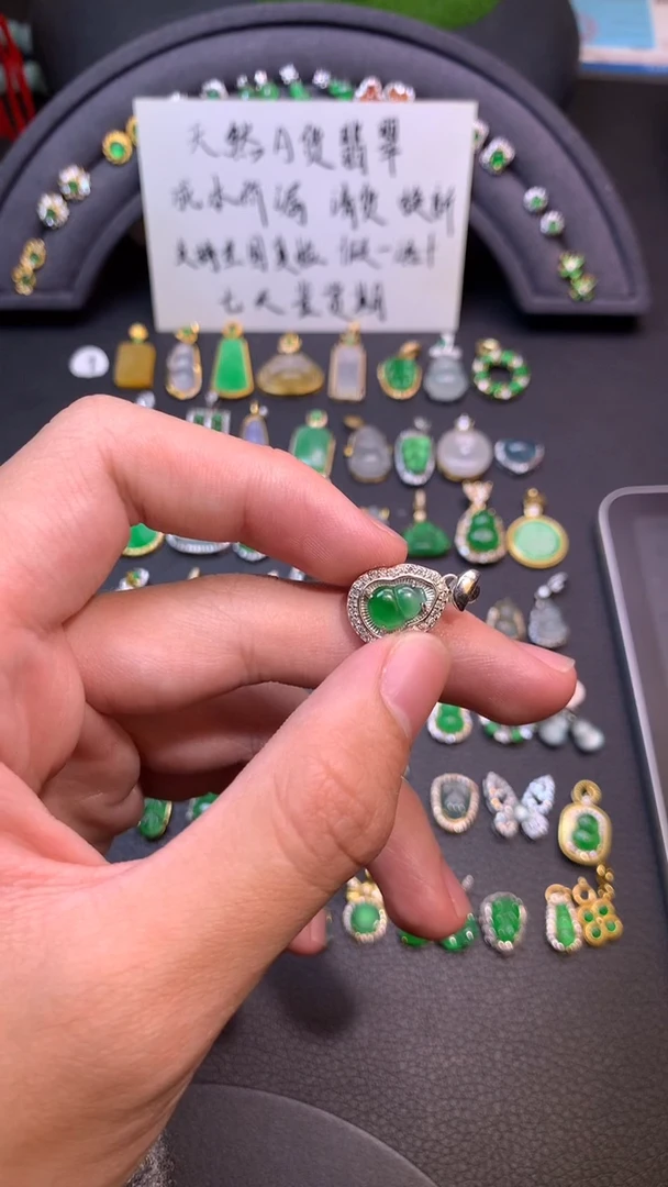 颈饰银S925镶嵌翡翠1