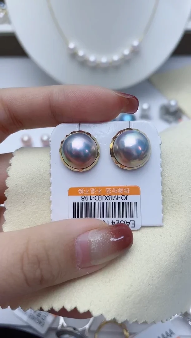 【闪购商品】拼合珍珠（马贝珠）耳饰18K金镶嵌W84
