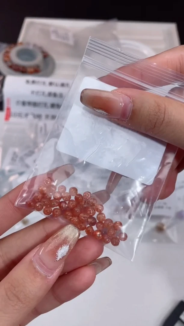 【闪购商品】水晶【R106】金太阳4MM单珠未镶嵌多样性随40颗