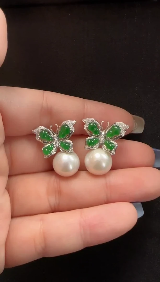 18K金镶嵌翡翠耳饰045蝴蝶一对