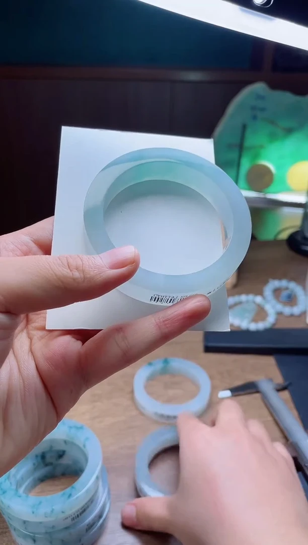 定制翡翠手镯未镶嵌瑞****务定制