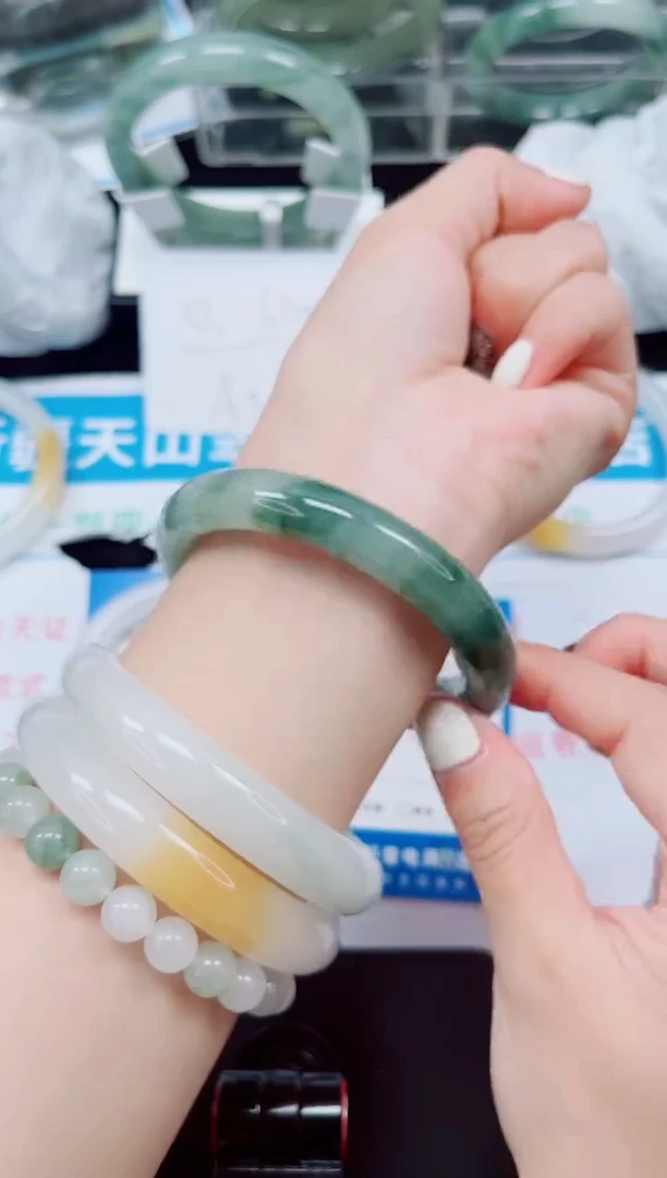未镶嵌手镯石英岩玉78-58/59