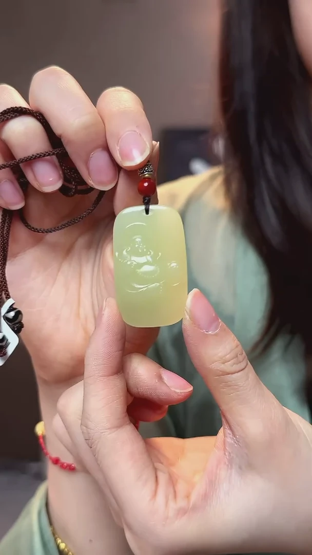 颈饰未镶嵌和田玉和田玉黄口佛公牌吊坠