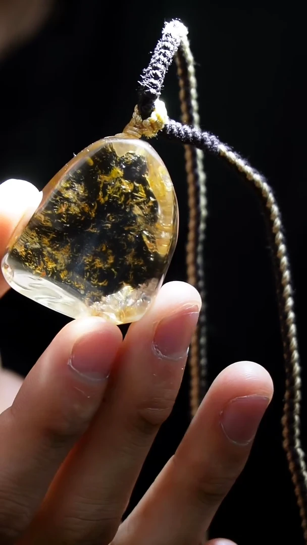 吊坠(赠链)未镶嵌水晶水晶